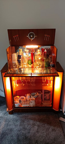 Sureline art deco mirrored bar - art,