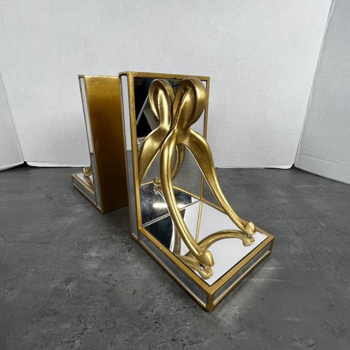 Pier one gold abstract - pier,